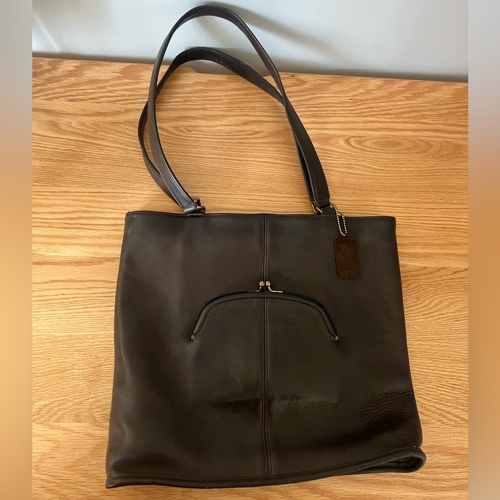 SOLD 🔴 Vintage Coach Skinny Tote Handbag Purse Bag